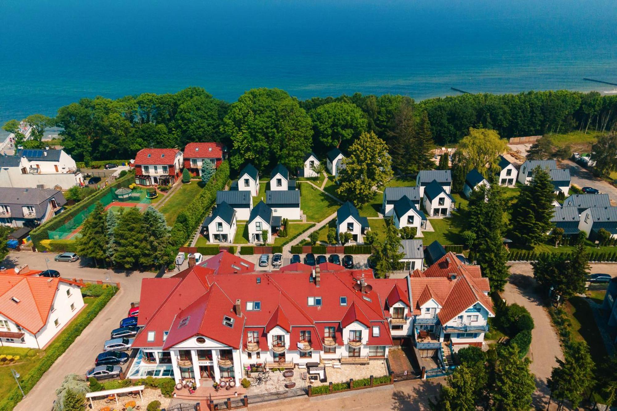 Domki Villa Hoff Resort Тженсач Екстериор снимка